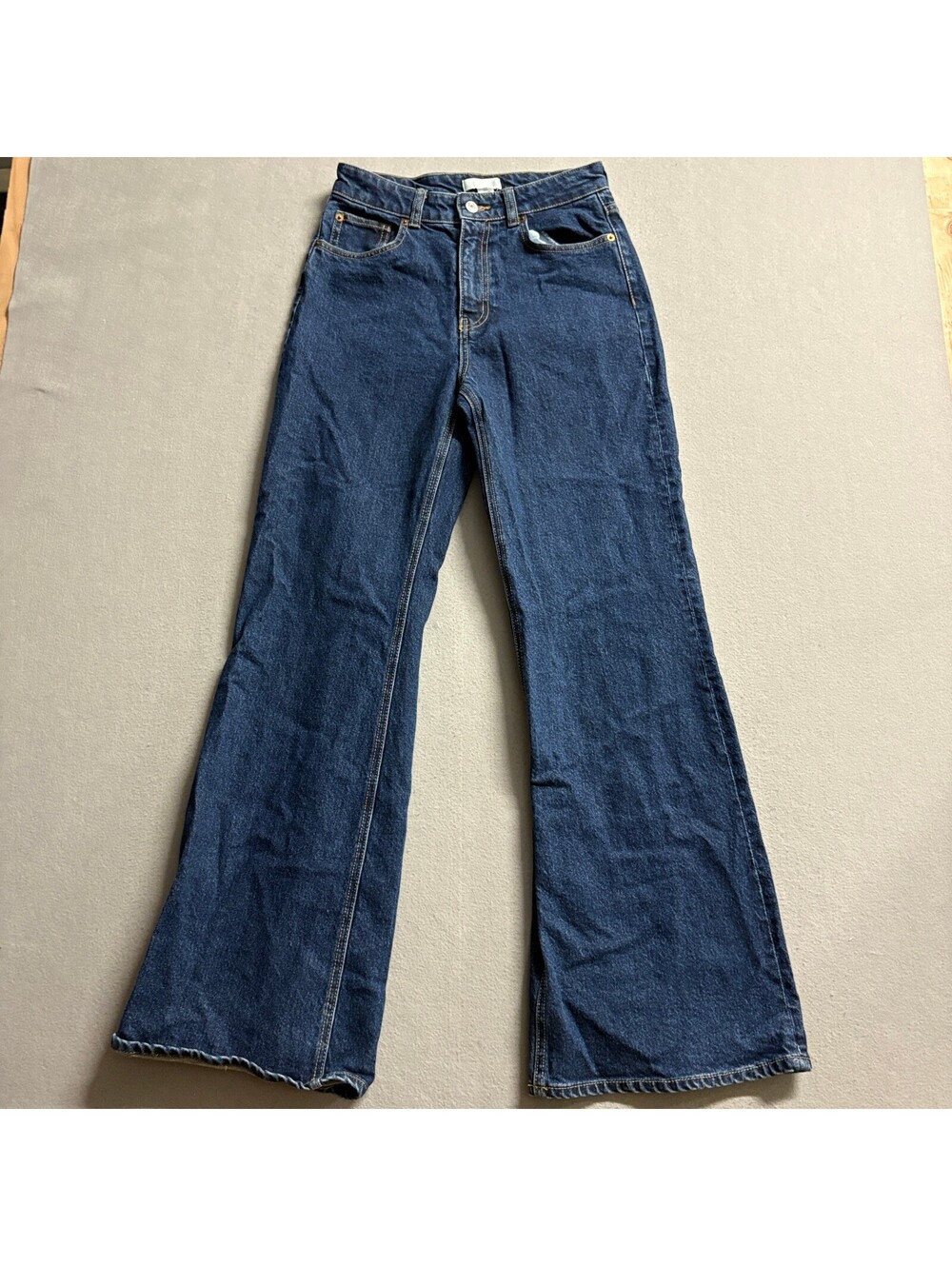 H&M Mauritz 1947 High Rise Flare Jeans Womens Size 4 Dark Wash Blue Denim